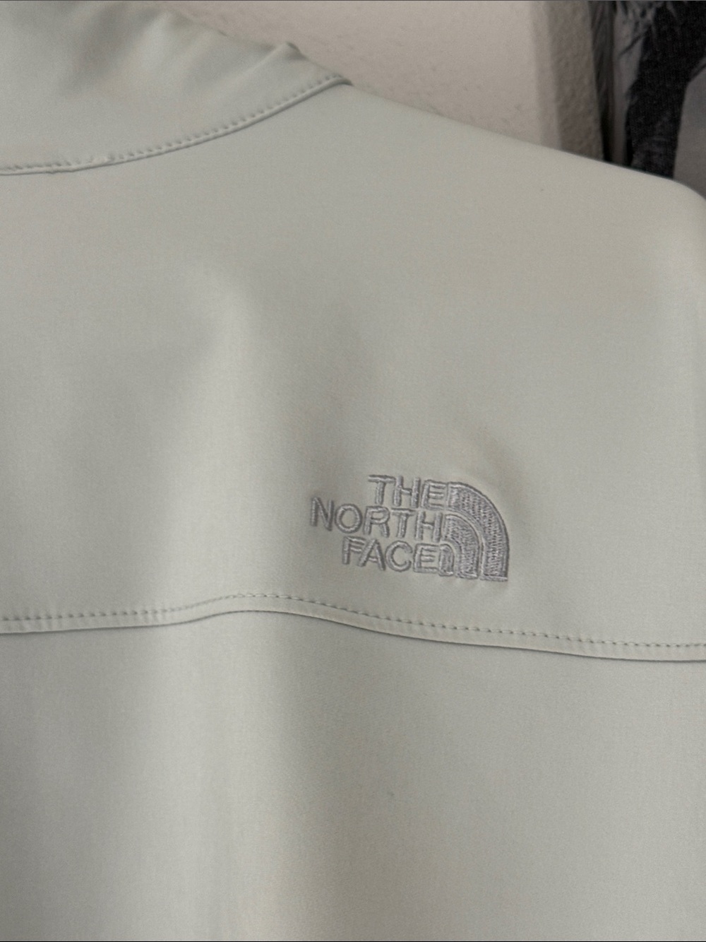 The North Face Men’s XL Gray Two-Tone Softshell Jacket Full Zip - Picture 9 of 10